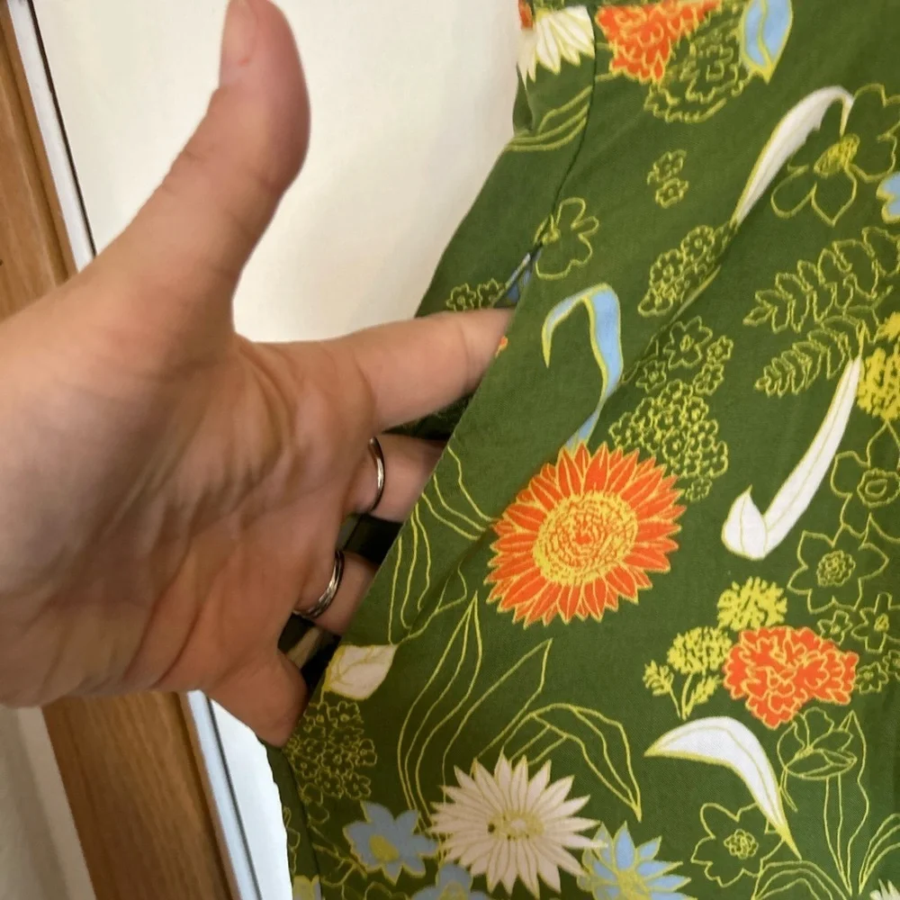 ModCloth Floral Green Skirt Elastic Stretch Waist 1X - Picture 4 of 12